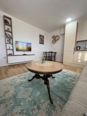 Modern & Cozy Apartment